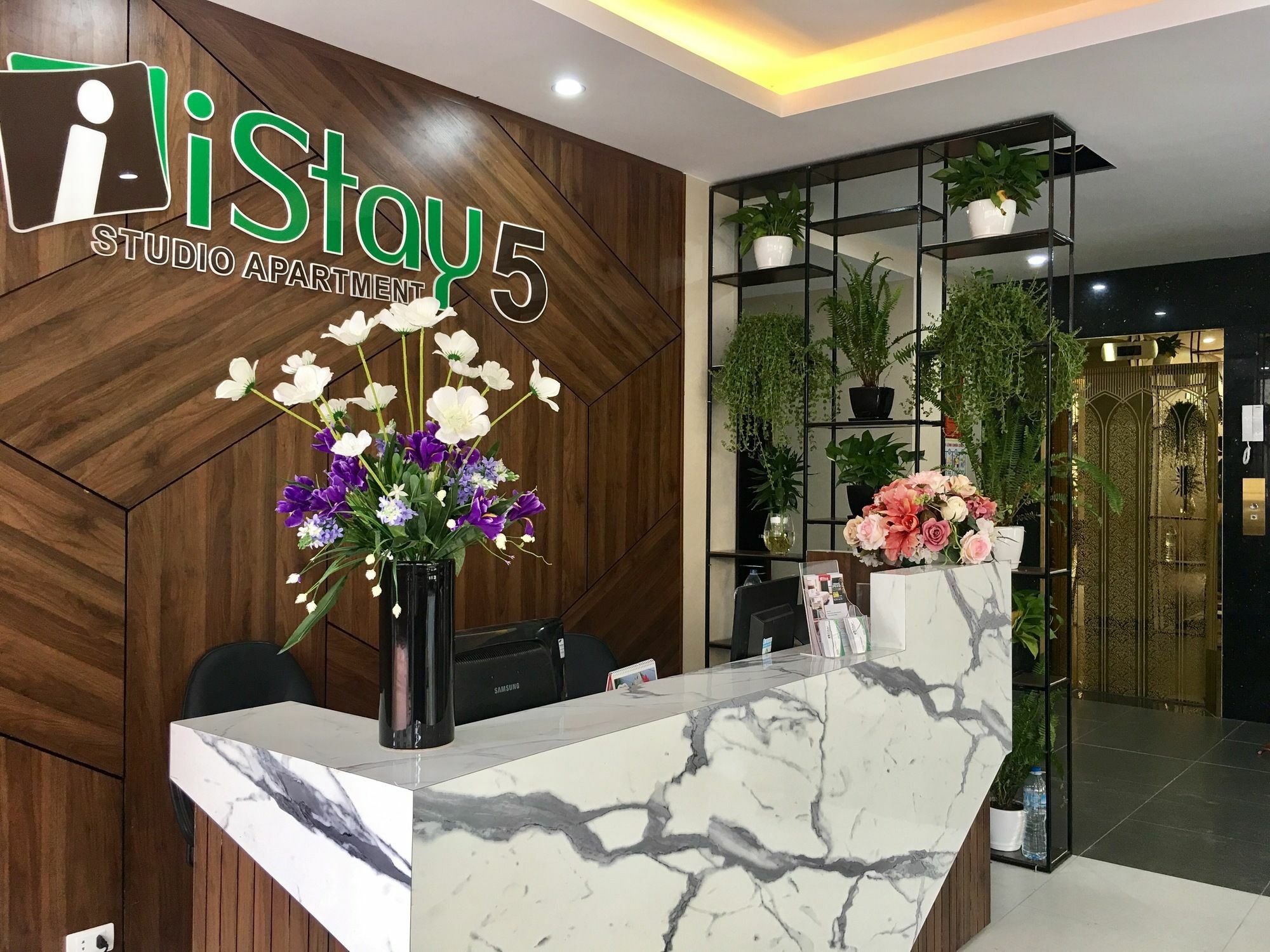 Istay Hotel Apartment 5 Hanoi Bagian luar foto